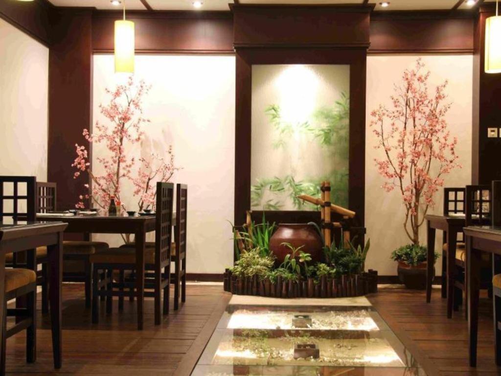 Regent'S Park Hotel Malang Exterior photo